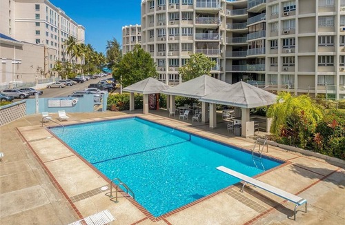 Isla Verde Condo | Luxury beach front condo 2/1 in Isla Verde, Puerto Rico!