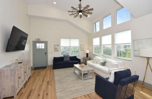 Marineland Acres House | Luxury Beach Home with Heated Pool