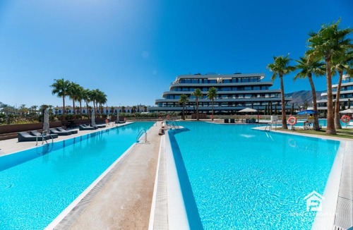 Torremolinos Apartment | Luxury beachfront 3BR in Nereidas with Pools Spa Gym