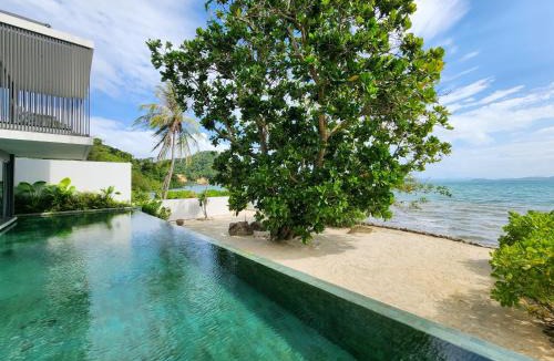 Pa Klok Villa | Luxury Beachfront AMANA Villa 4 Br at Ta-Ke Residence A
