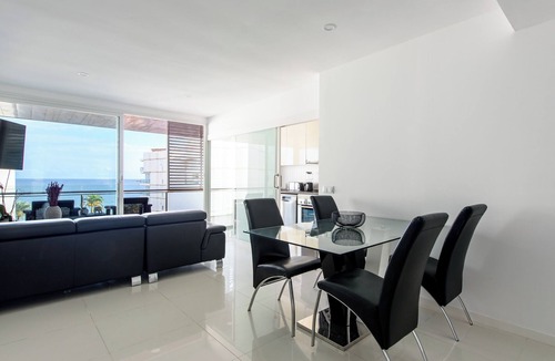 Figueretas Apartment | Luxury beachfront apartment