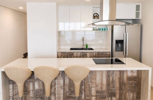 Salinas Condo | Luxury Beachfront Apartment in Chipipe – Stunning Views & Top Amenities 🌊🏖️