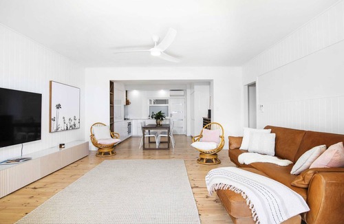 Henley Beach Apartment | Luxury Beachfront Retreat | Henley Beach Esplanade