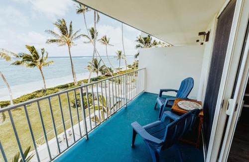 Punaluu House | Luxury Beachfront Condo