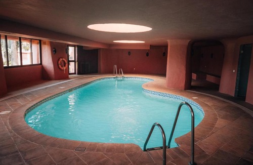 Gualdalmansa Apartment | Luxury Beachfront Heated Pool & SPA & GYM–EHHouse