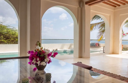 Shela Villa | Luxury beachfront holiday house, pool garden all sea views, Forodhani House Lamu