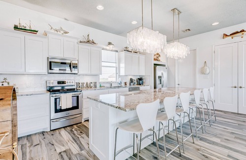 Port Bolivar House | Luxury | Beachfront | Hot Tub | Firepit & Tiki bar