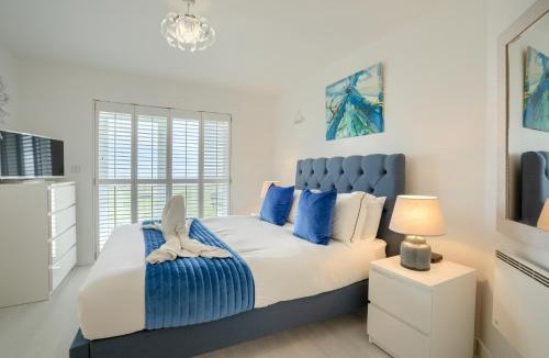 Eastbourne Apartment | LUXURY BEACHFRONT OUTSTANDING 2 bedroom APARTMENT