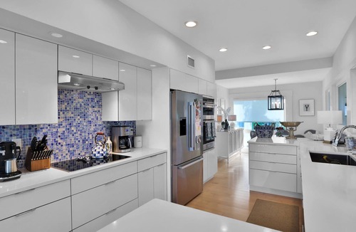 Whitney Beach House | Luxury beachfront Longboat Key getaway with indoor pool - SeaDuced