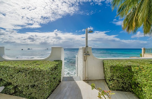 Reeds Bay Villa | Luxury Beachfront Villa - Cook & Housekeeper included