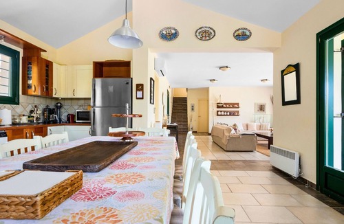 Kilada Villa | Luxury beachfront villa Aria - pool, tennis, sunset views & seaside adventures!