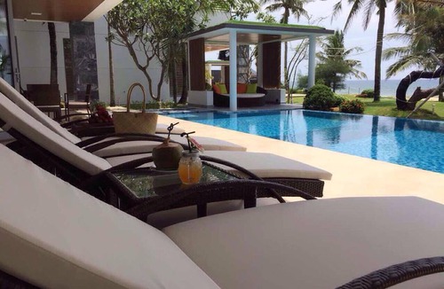 Ngu Hanh Son Villa | Luxury Beachfront Villa for Golf, Family Reunion, Wedding, Friend Trip