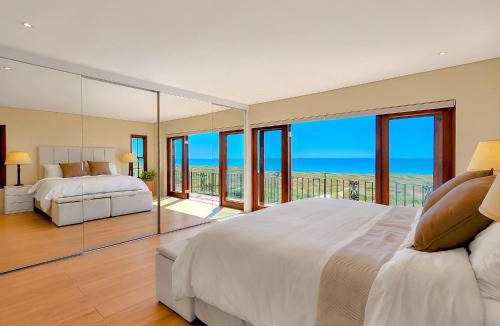 Sunset Beach Villa | Luxury beachfront villa Cape Town - Sunset Beach