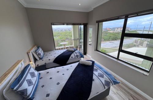 Wilderness Beach Apartment | Luxury Beachhouse Villa