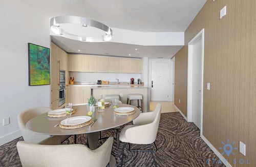 Hollywood South Central Beach Apartment | Luxury Beachside Condo | Balcony & Ocean Breezes