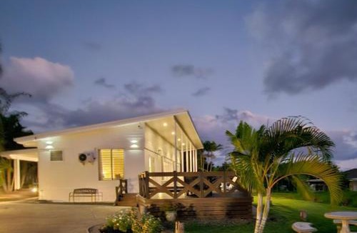 Maninoa Villa | Luxury Beachside Home