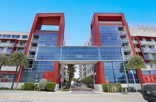 Hollywood Condo | Luxury Beachside Studio w/Rooftop Pool - CS31