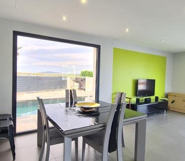 Frontignan House | Luxury between sea and pond evenings prohibited