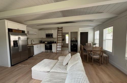 Boiling Springs House | Luxury BoilingSprings Getaway