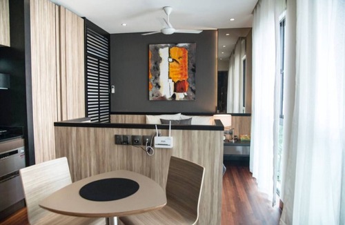 Bedok House | Luxury & Bright studio room SEN-4 with shared pool