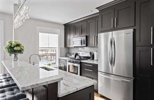 Columbus Condo | Luxury Brownstone Condos with Private Roofdeck & Stunning City Views!
