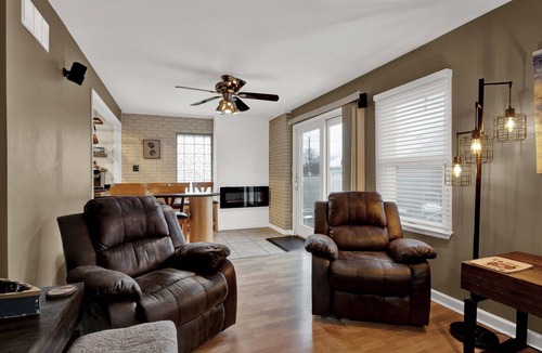 Royal Oak House | Luxury Bungalow Heated Pool + Sauna + Game Garage