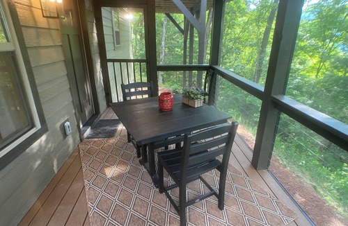 Bryson City Cabin | Luxury cabin at an affordable price with waterfall!