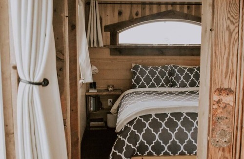 Cane Beds House | Luxury Cabin on 400 Acre Ranch Stunning Views Zion