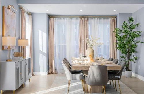 Arefth Apartment | Luxury Cambridge Mansion Near Harvard Spa Bath & Huge Game Room
