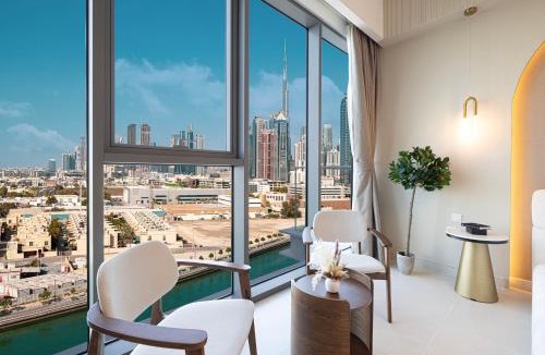 Jumeira 3 Apartment | Luxury Canal Front with Burj Khalifa Skyline View