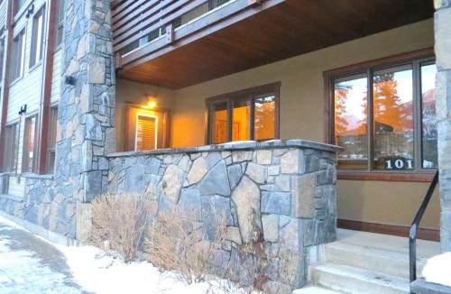 Canmore Apartment | Luxury Canmore Vacations