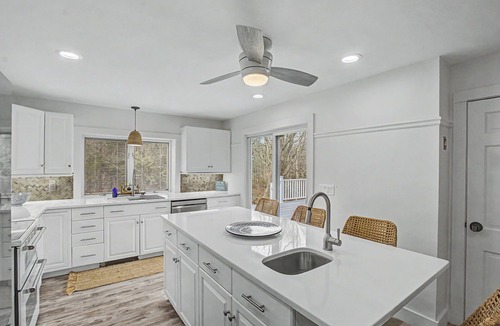 West Barnstable House | Luxury Cape Escape w/Saltwater Pool Near Sandy Neck, sleeps 10!
