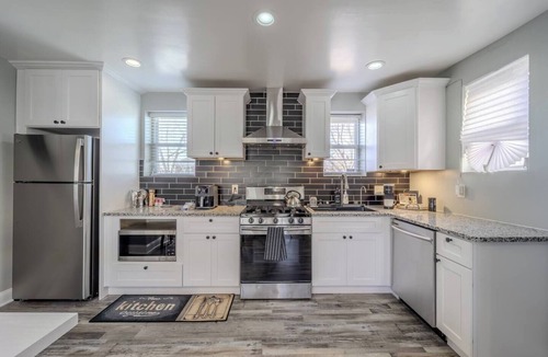 Washington House | Luxury Capitol Hill Modern Retreat with Patio