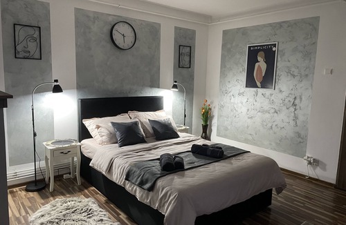 Hunedoara Apartment | Luxury Central Studio/Hunedoara/romania