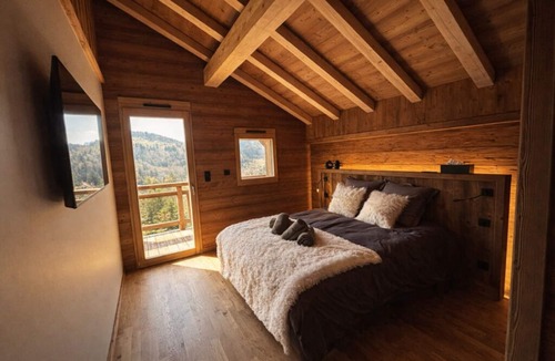 Travexin Ski Chalet | Luxury chalet 270m² ✨ Spa, sauna, hammam & panoramic view
