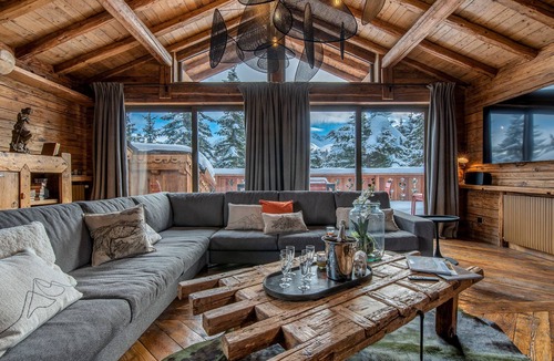 Courchevel Ski Chalet | Luxury Chalet in Courchevel with Pool, Hammam and Sauna