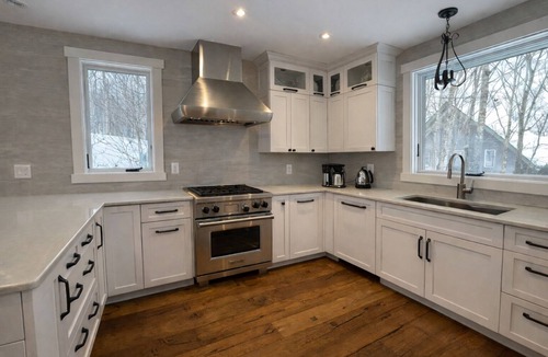 North Troy Ski Chalet | Luxury Chalet on Jay Peak Resort - Peak Haus Ski-in/Ski-out