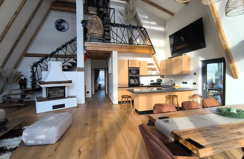 Moisei Ski Chalet | Luxury Chalet Rafenstein with hot tub & WiFi