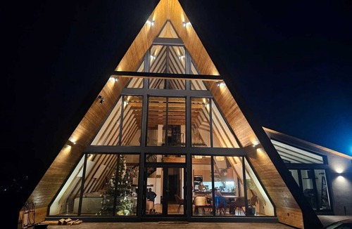 Moisei Ski Chalet | Luxury Chalet Rafenstein with hot tub & WiFi