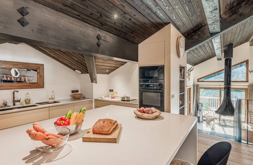 Les Brevieres Ski Chalet | Luxury chalet with indoor pool and 5-star services in Tignes