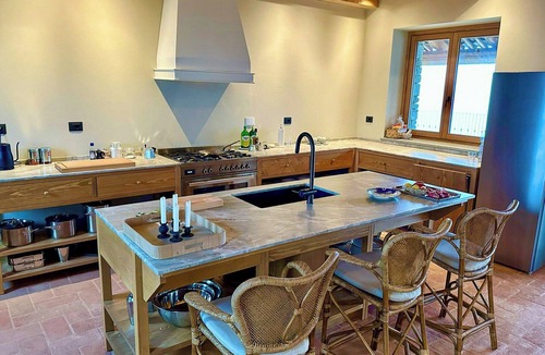 Mombaldone House | Luxury Cloud-level villa near Roccaverano
