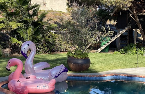 Henie Hills House | Luxury Coastal Retreat-PrivatePool, Spa & Yard-Dog-Friendly-5 Min to Beach