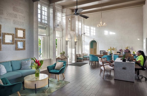 Maxwell Resort | Luxury Collection at Sea Breeze Beach House by Ocean Hotels