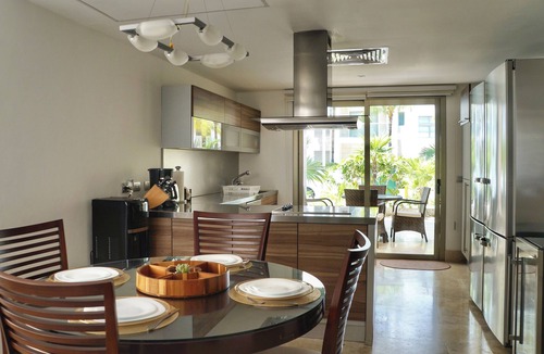 Playa Mujeres Apartment | Luxury Condo + Beach & Marina View-La Amada-Cancun