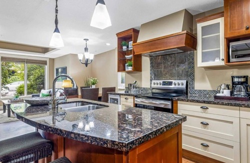 Cougar Creek Condo | Luxury Condo in Solara Resort and Spa Canmore