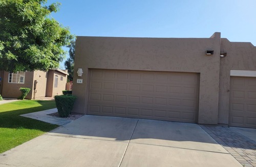 Superstition Springs Condo | Luxury condo on golf course 2/2.5 utilities included up to $200
