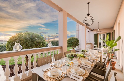 Vecchiano Villa | Luxury Contemporary Villa with Private Pool