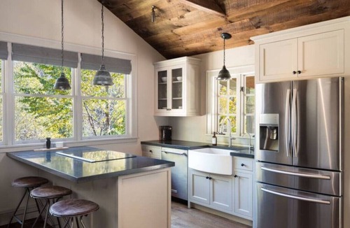 Faber Cottage | Luxury Cottage in Virginia Wine Country | Outdoor Tub + Mountain Views