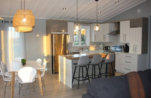 Caraquet Cottage | Luxury cottage on the beach- Baie des Chaleurs