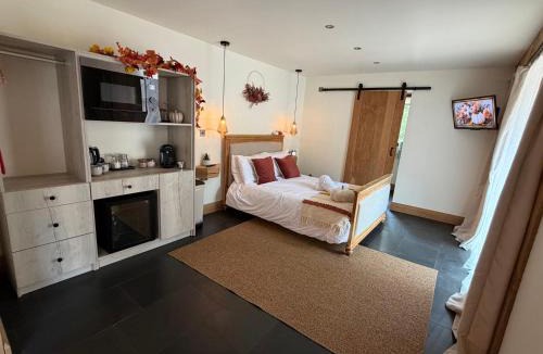 Llangollen House | Luxury Courtyard Studio in Llangollen